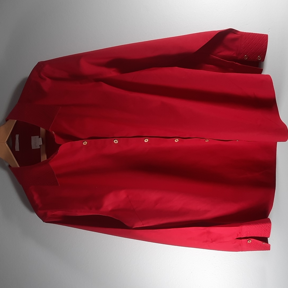 CHICO'S red button down top